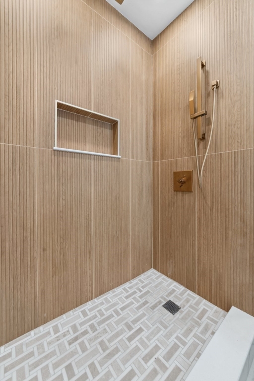 34 Morris St, East Boston