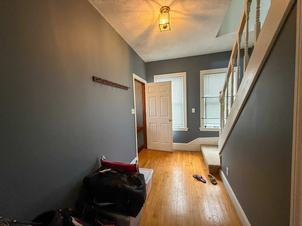 56 Bowdoin St, Medford