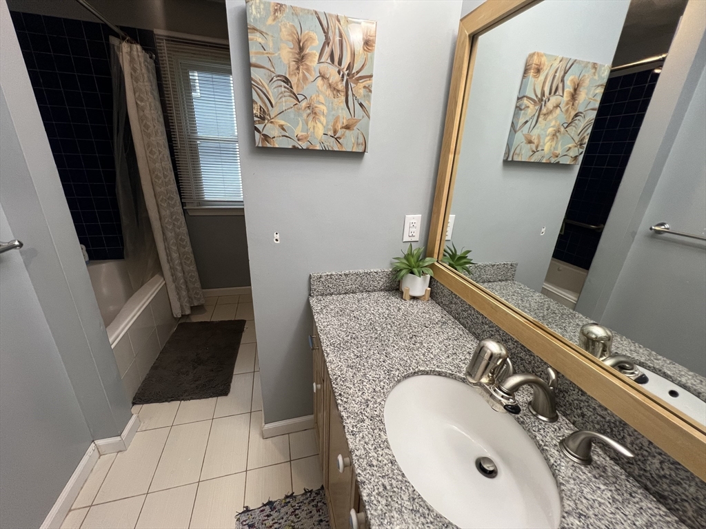 45 Winterberry Way, Bedford