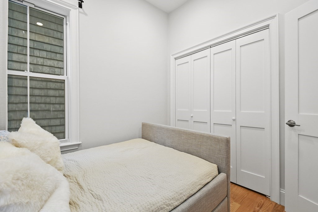 226 Saratoga St, East Boston