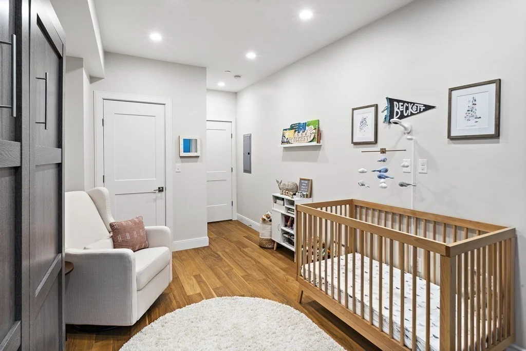 303 Sumner St, East Boston