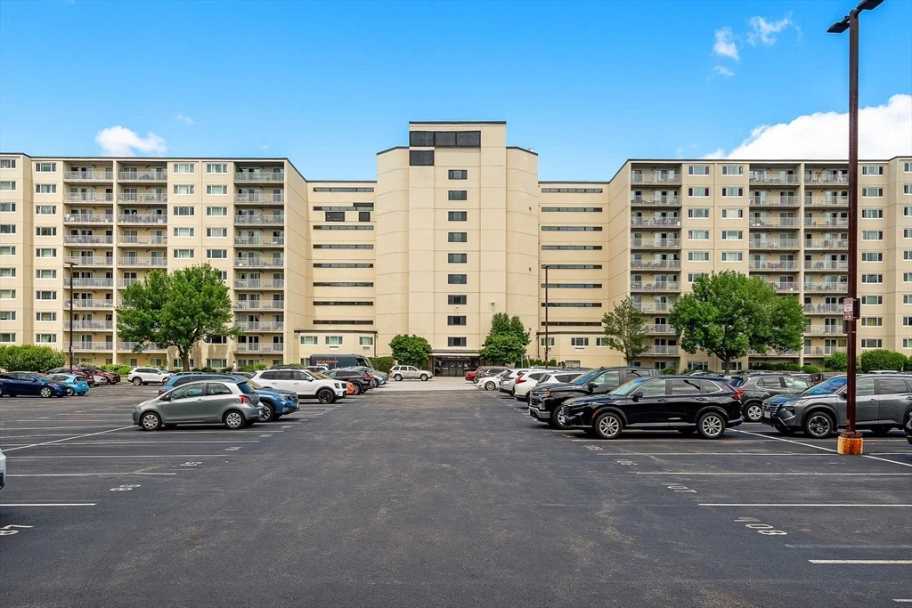 200 Cove Way, Quincy Point