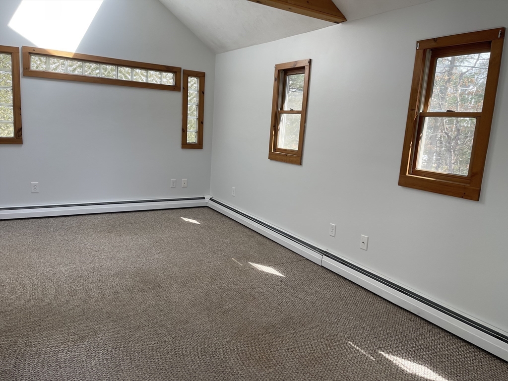 11 Elderberry Dr, North Easton