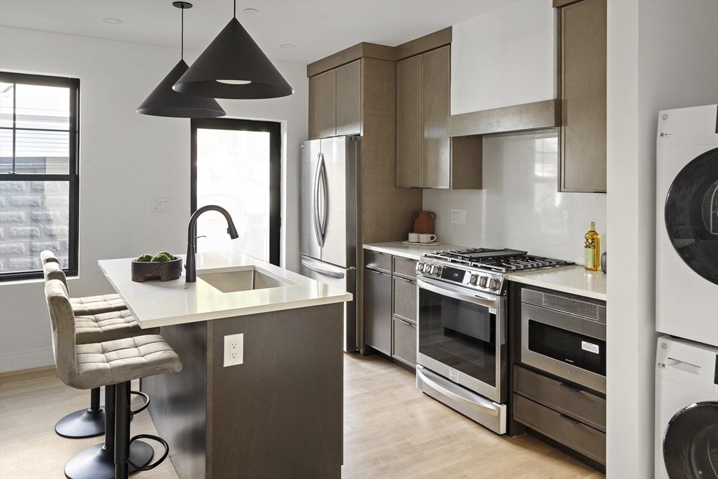 99 5th St, East Cambridge