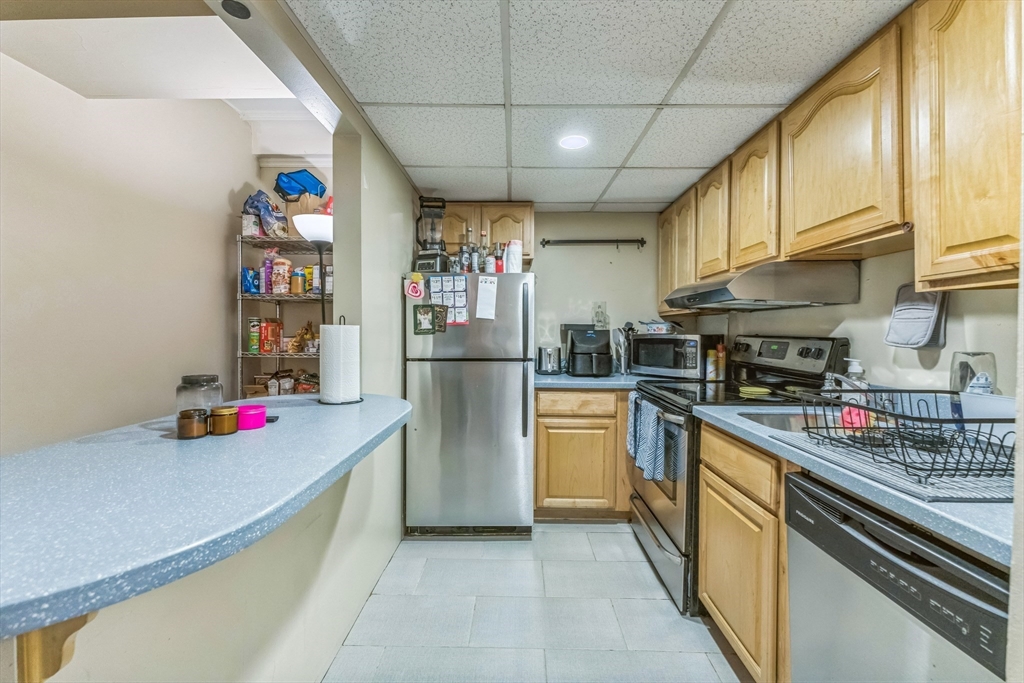 466 Commonwealth, Fenway