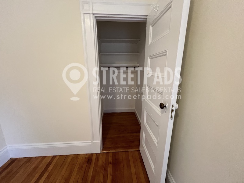 2 Ware St, Mid-Cambridge