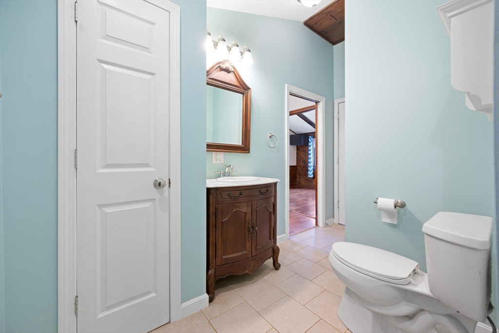 47 Oriole Dr, Dracut