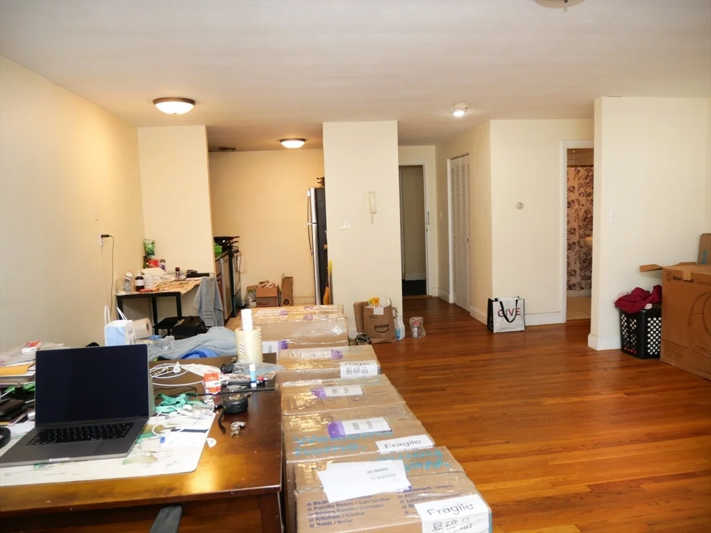 217 Kent St, Longwood