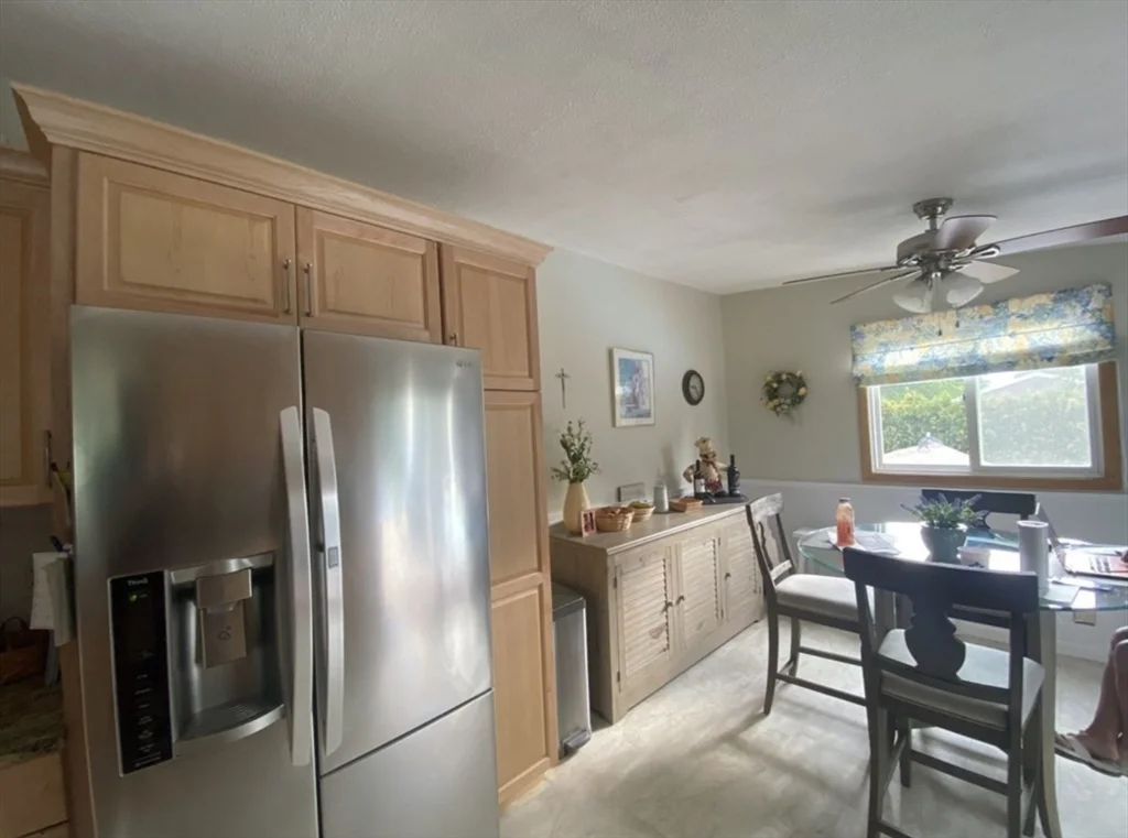 7 Cleveland Rd, Peabody