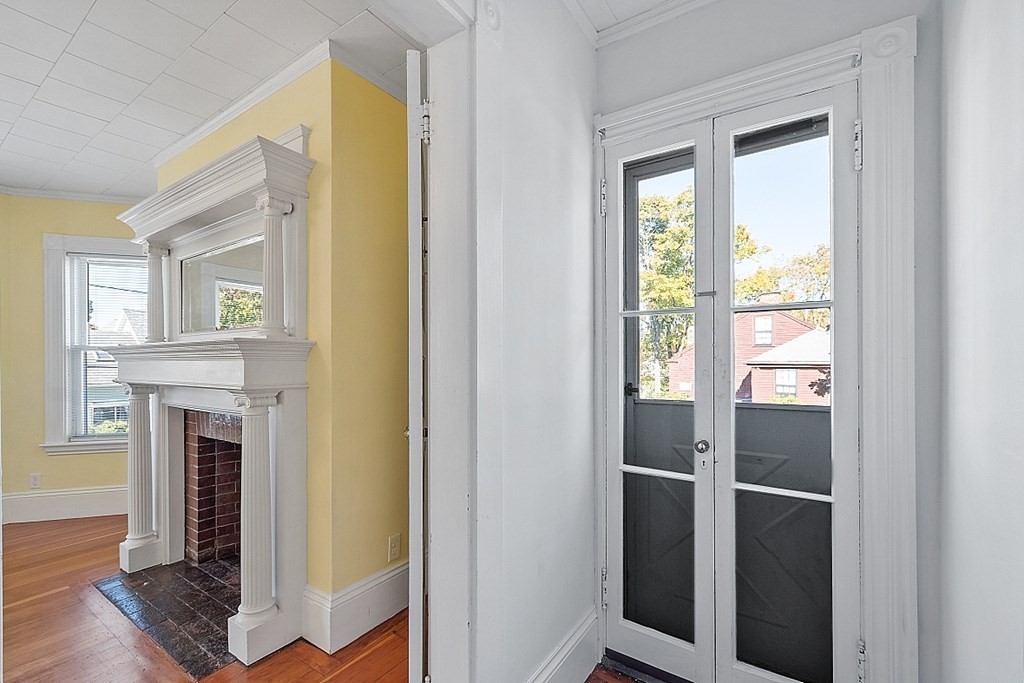 733 Hale St, Beverly Farms