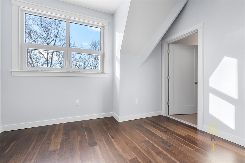 136 Babcock St, Coolidge Corner