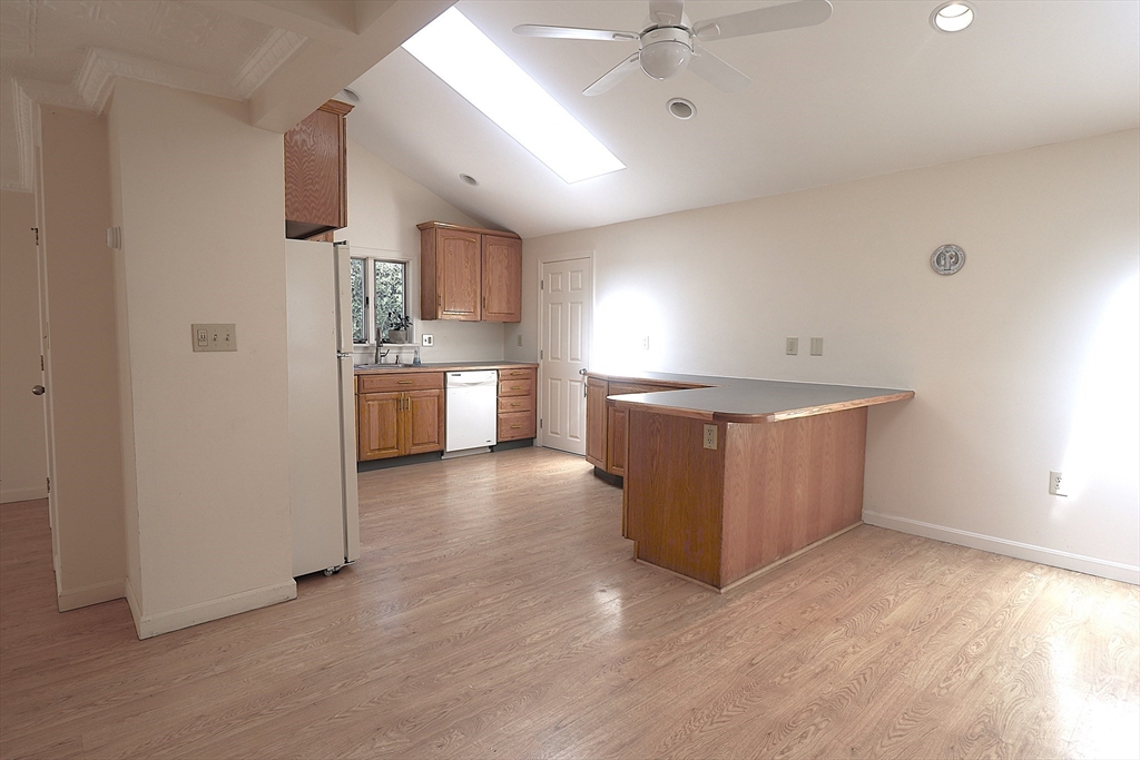 242 Water St, Wakefield