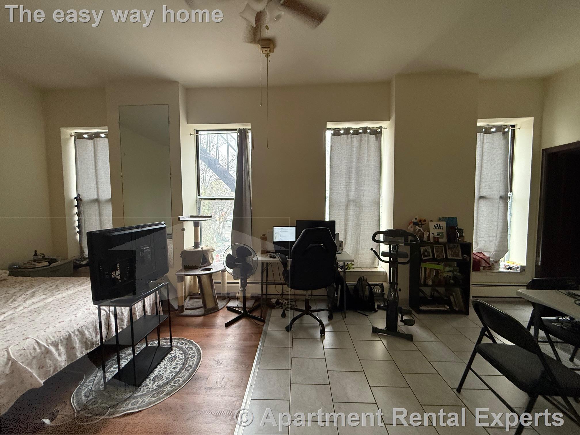 247 Pearl St, Winter Hill