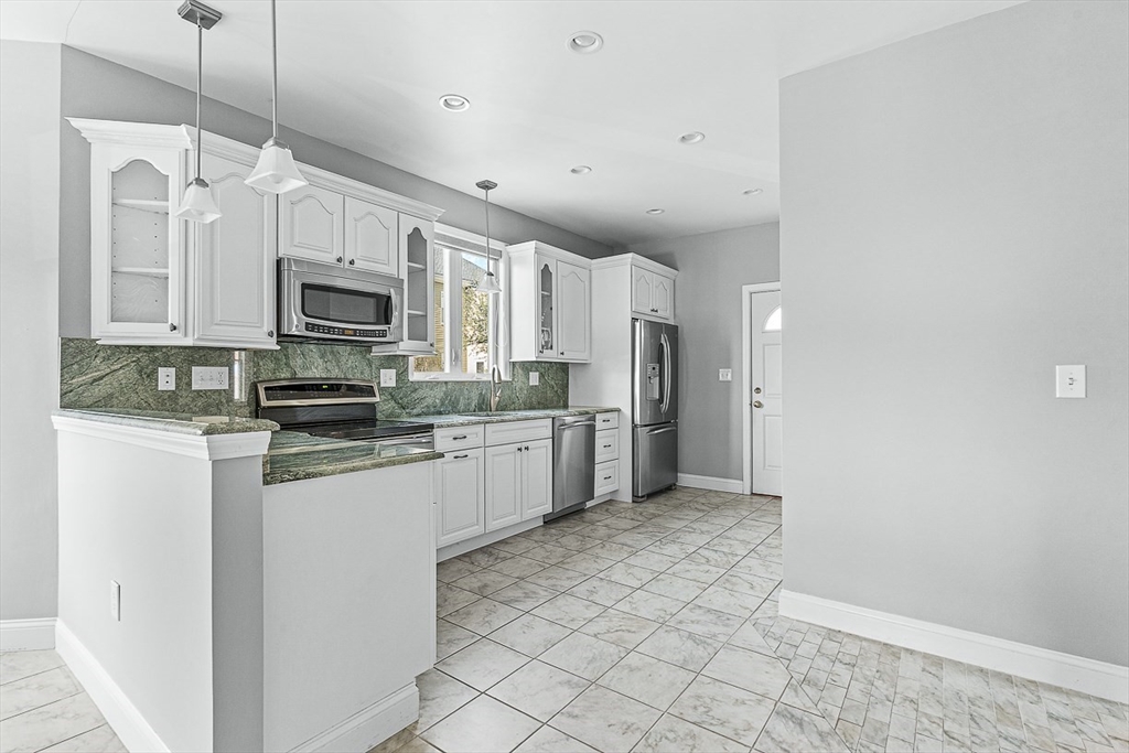 76-78 Bradbury Ave, Medford