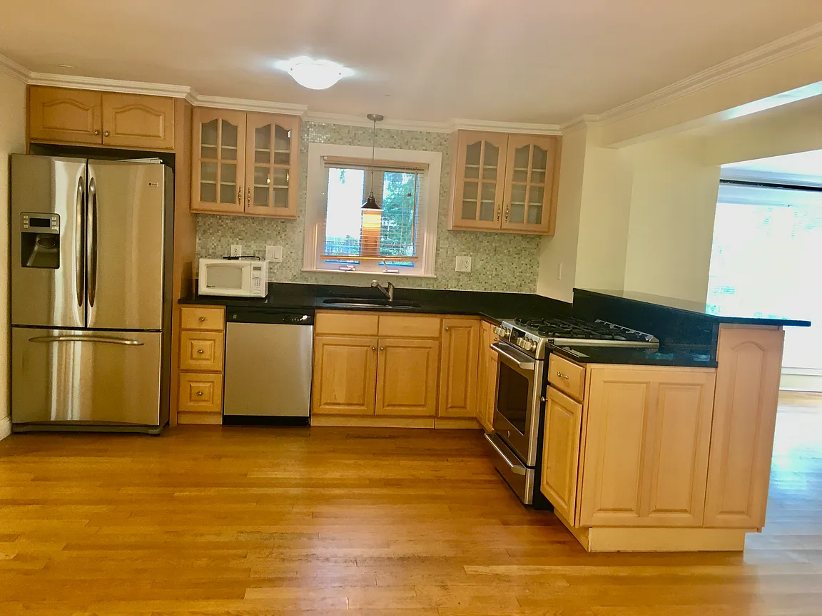 457 Centre St, Newton Corner