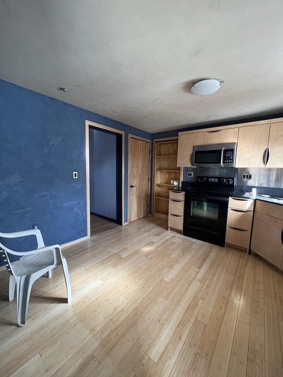 39 Crane Ave, Maynard