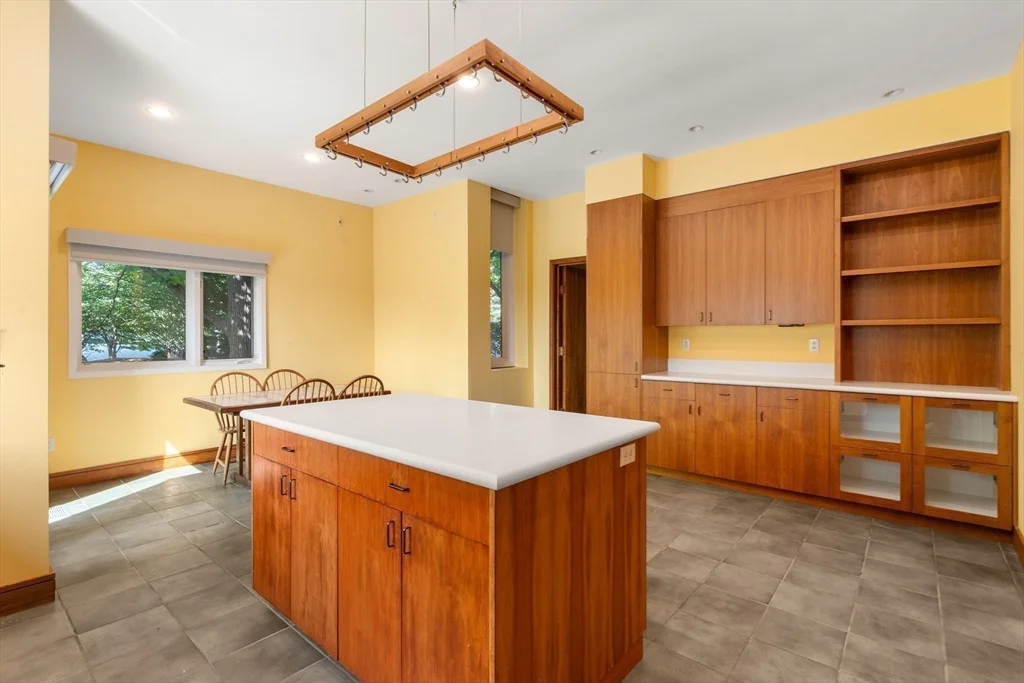 225 Kenrick St, Newton