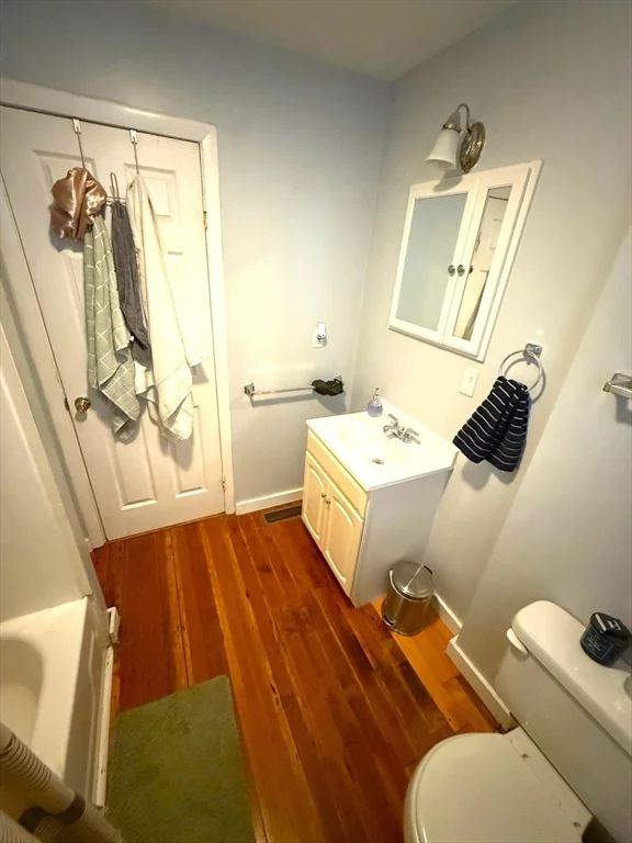 667 East 8th, South Boston