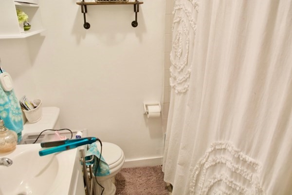 702 Massachusetts Ave, South End