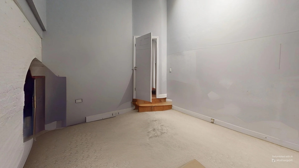 330 1/2 E St, South Boston