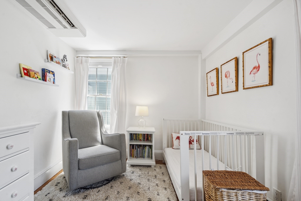 101 Elm St, Marblehead