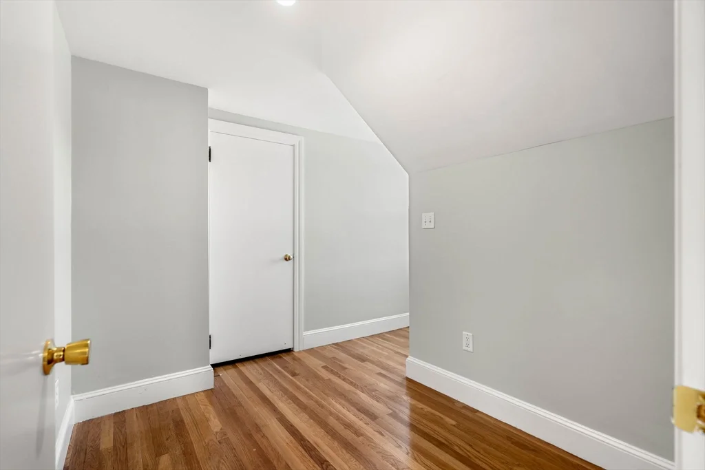 183 Massachusetts Ave, North Andover