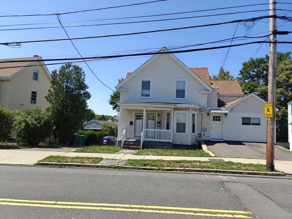 105 Holyoke St, Lynn