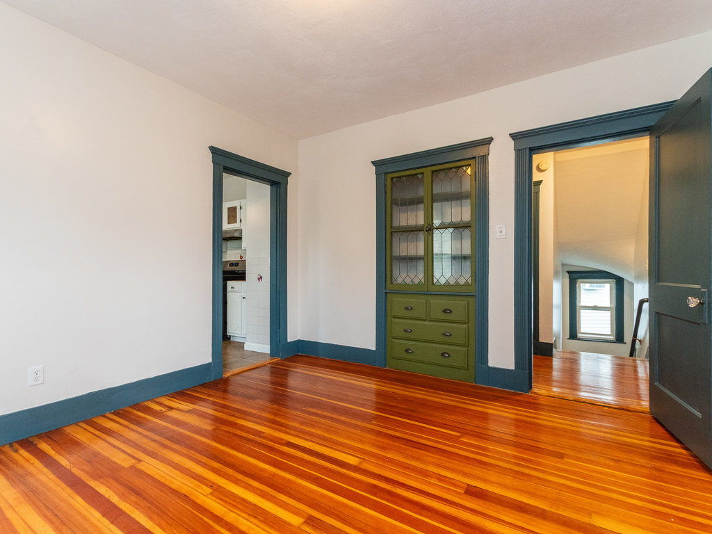 5 bed, 2 bath apartment for rent at 46 Shepton St Unit 2, Dorchester — photo 18 of 64