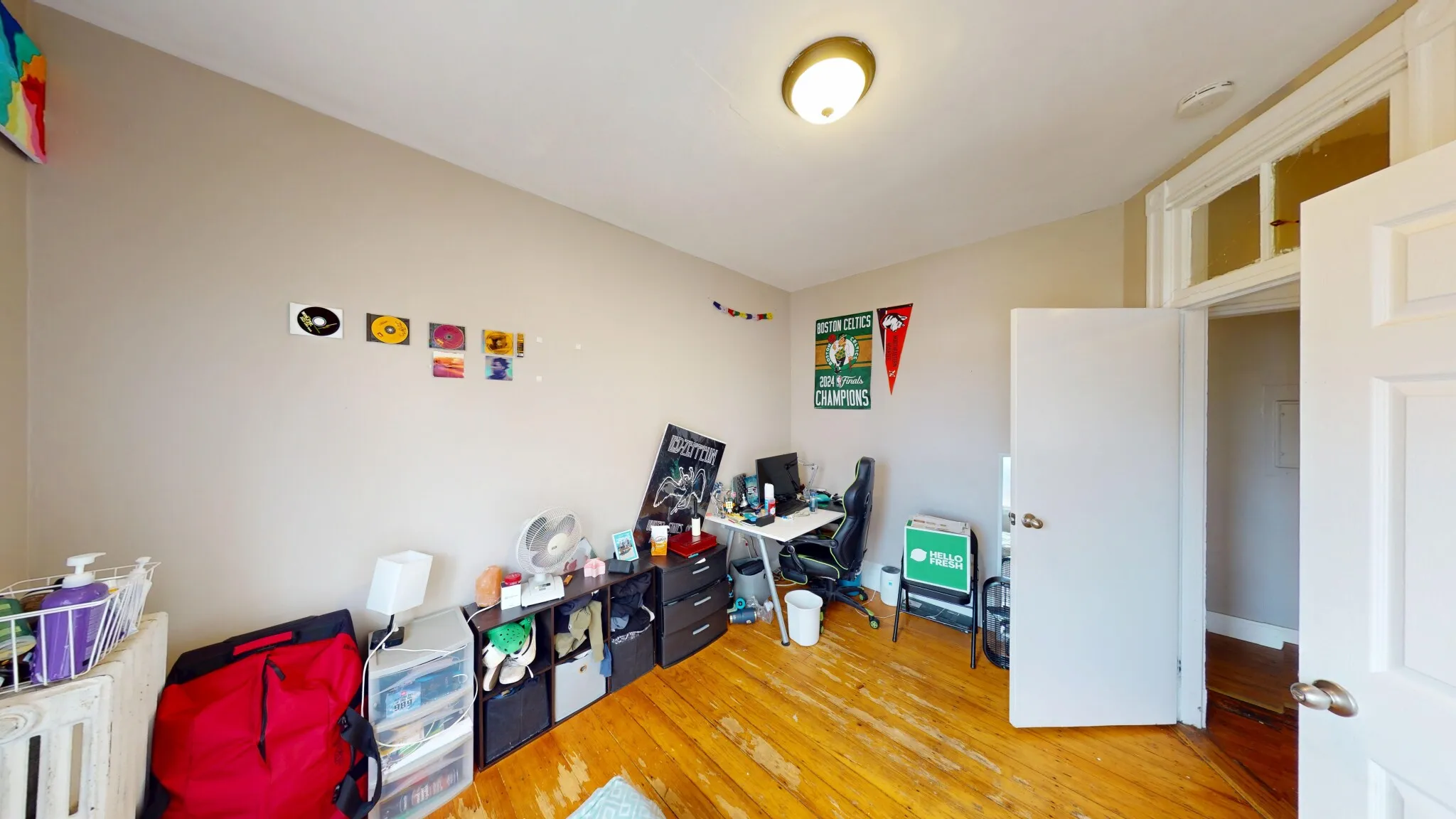 8 Sunset St, Mission Hill