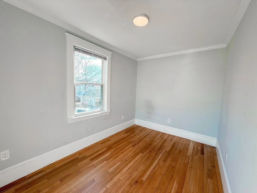 41 Pond St, Framingham