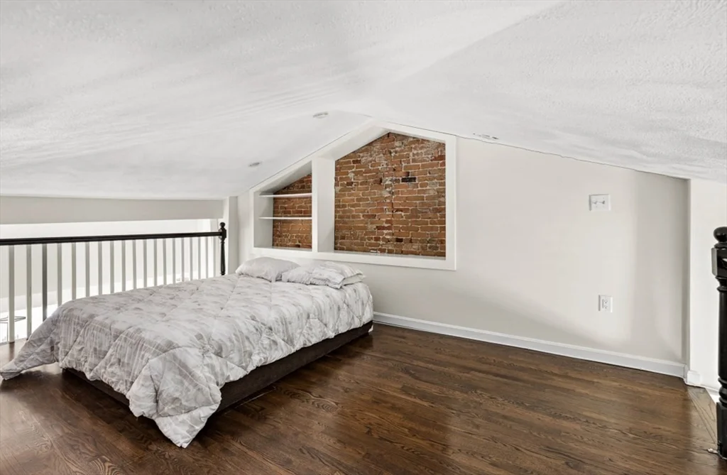 53 M St, South Boston
