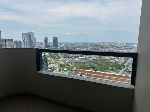 85 E India Row, Waterfront