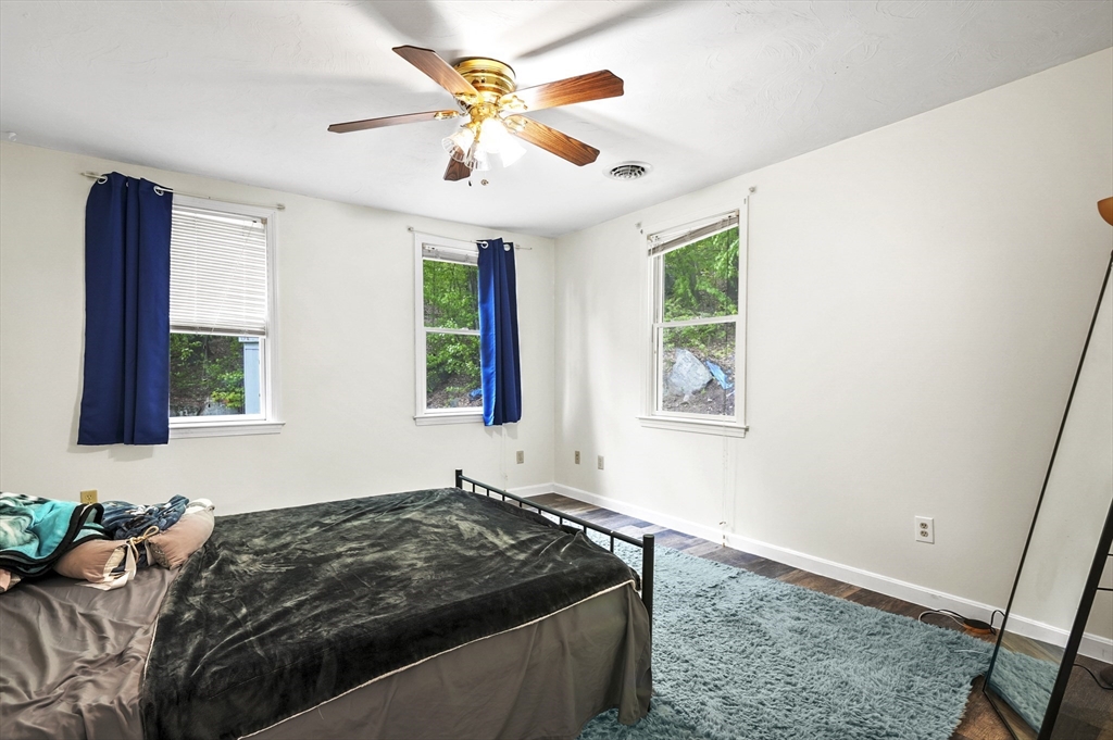 9 Gover Rd, Millbury