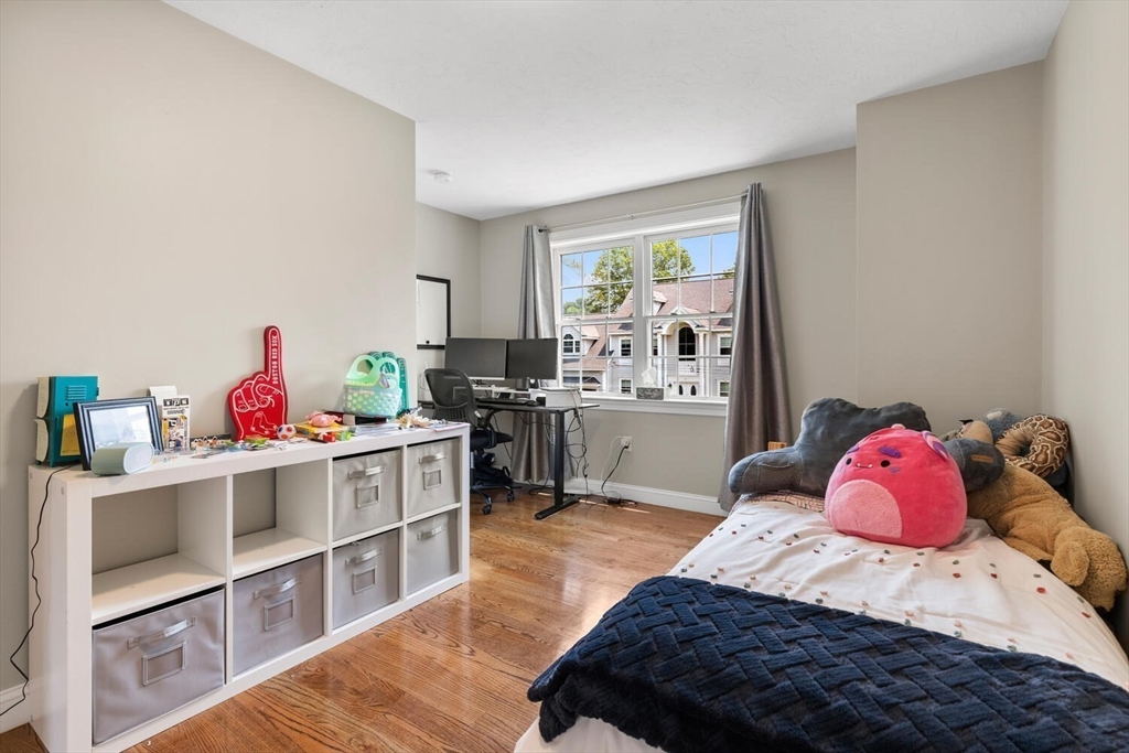 10 Carol Ave, Burlington