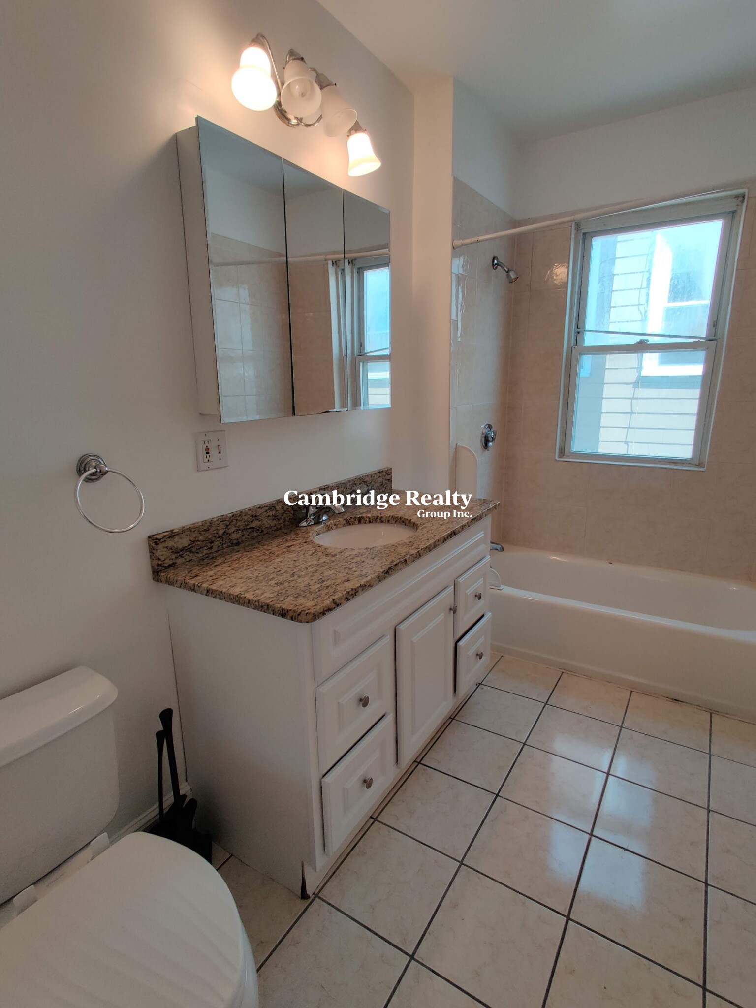 106 Glenwood Rd, Winter Hill