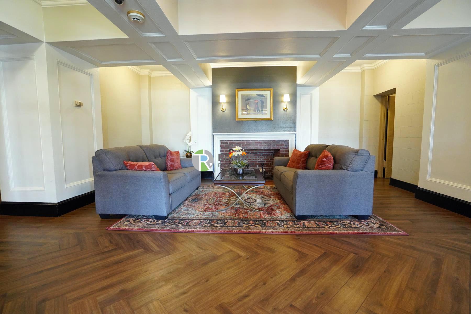 550 Belmont St, Watertown