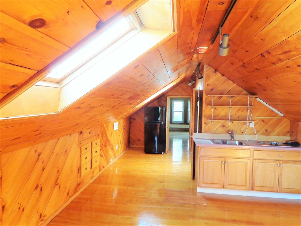 117 Lewis Rd, Belmont