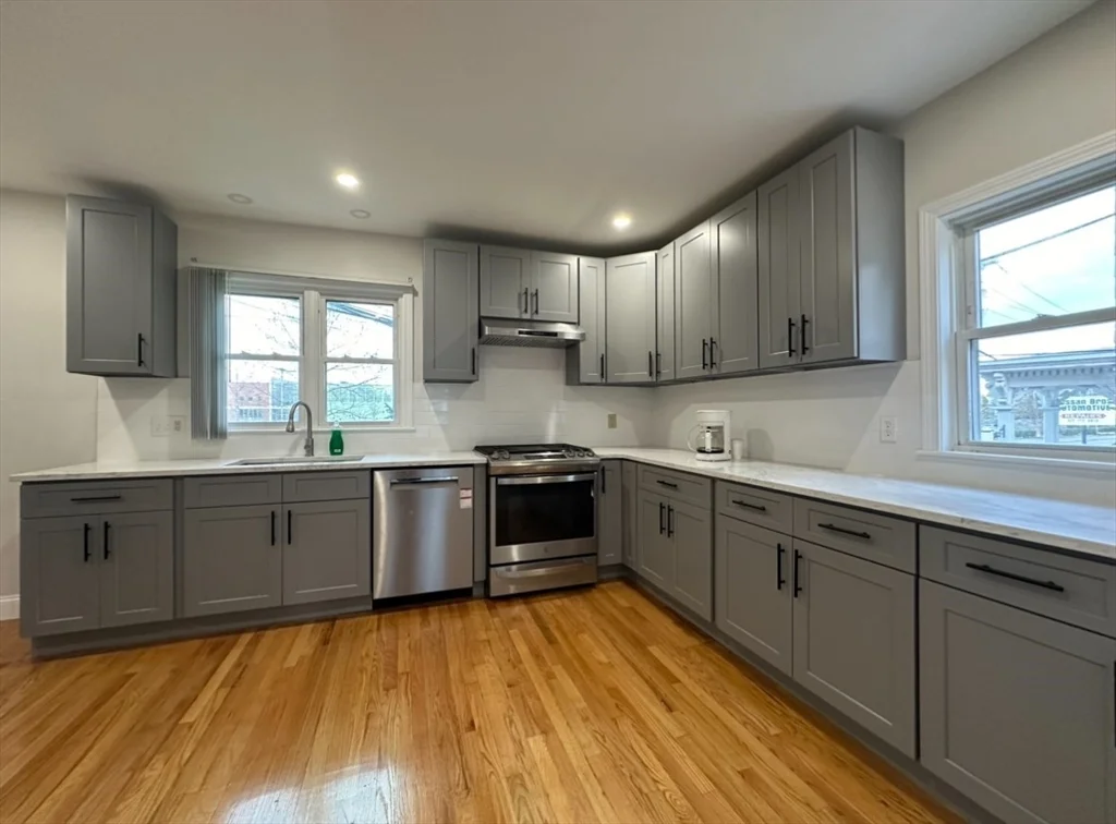 31 Francis Ave, Quincy