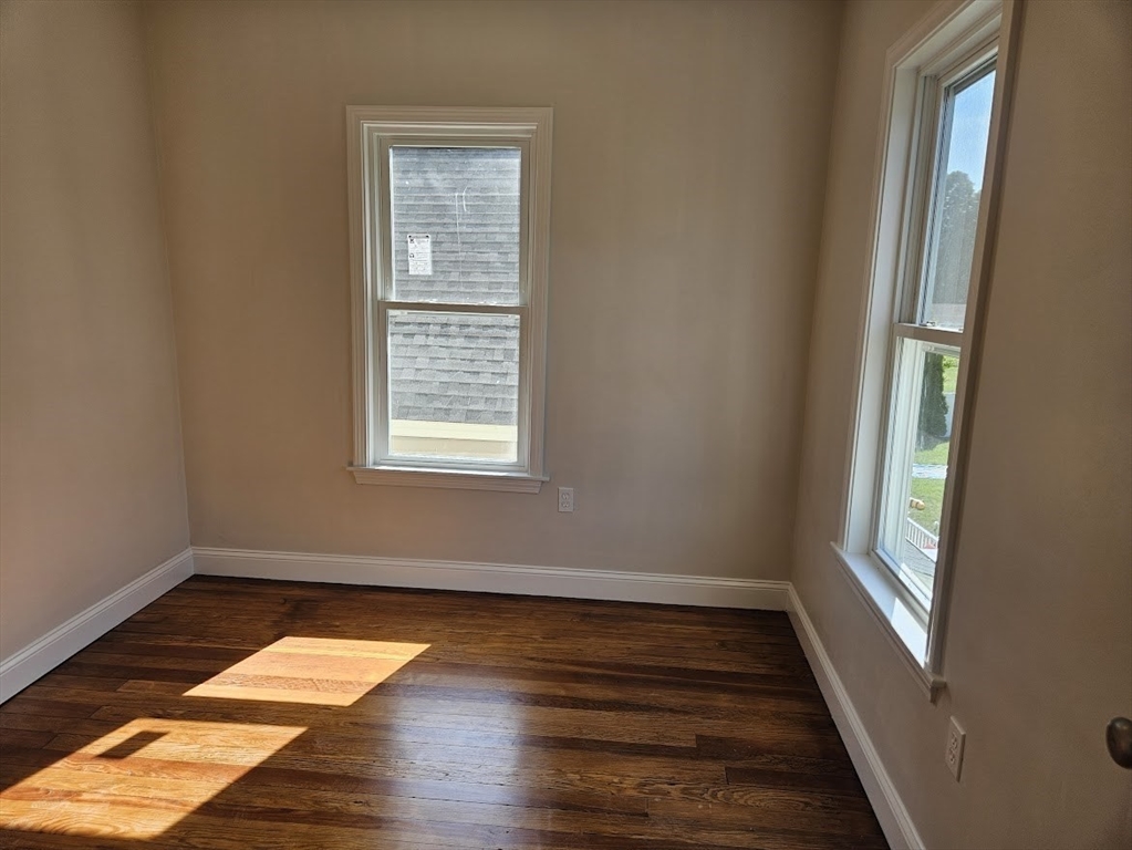 293 School St, Stoughton