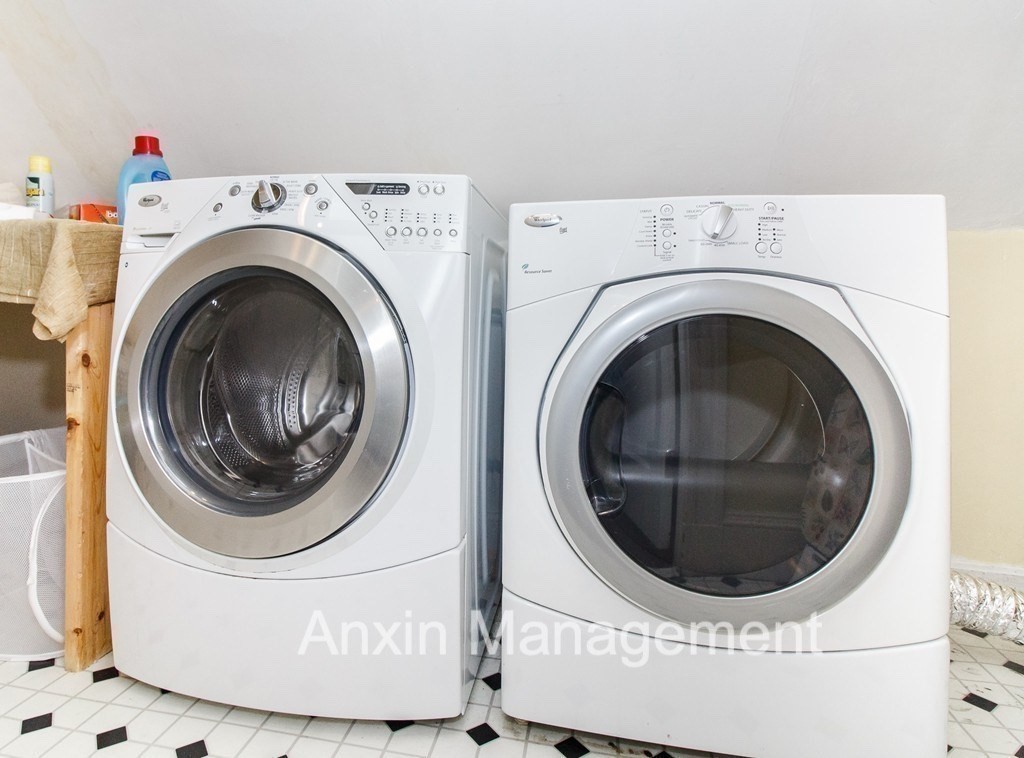 33 Mapleton St, Brighton