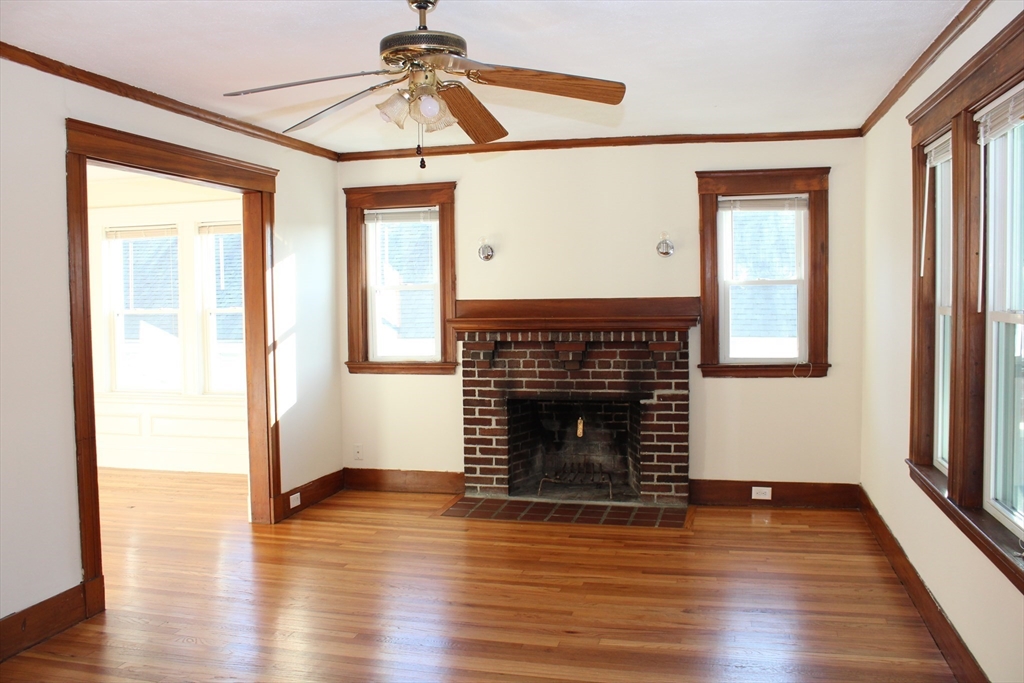 72 Bradford Rd, Watertown