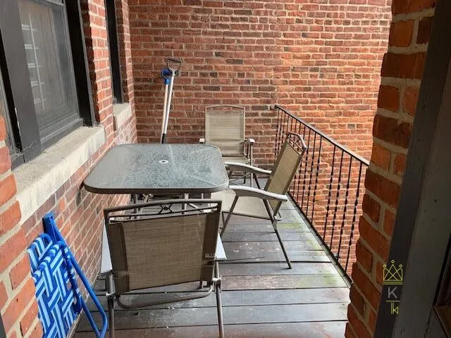 1957 Commonwealth Ave, Brighton