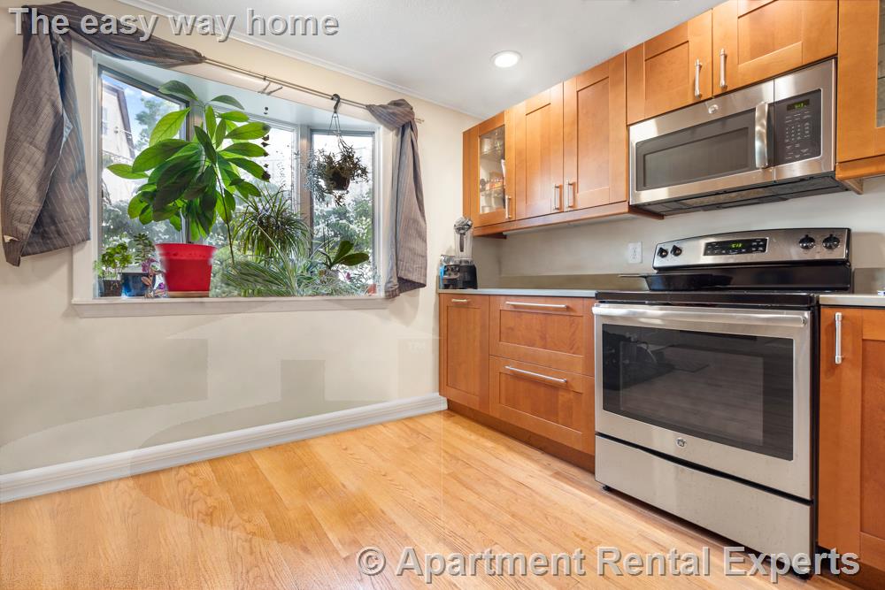 55 Waterhouse St, Teele Square