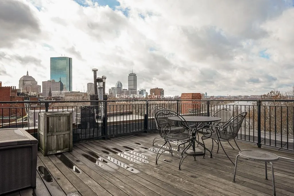 112 Pinckney St, Beacon Hill