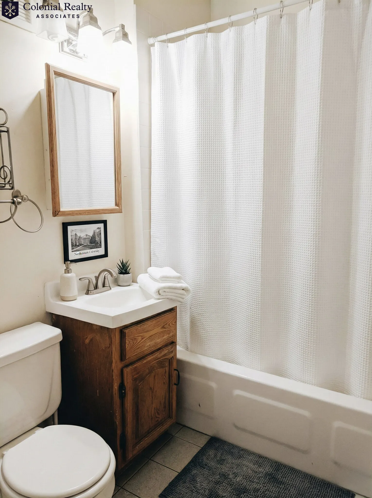 86 Hammond St, Roxbury