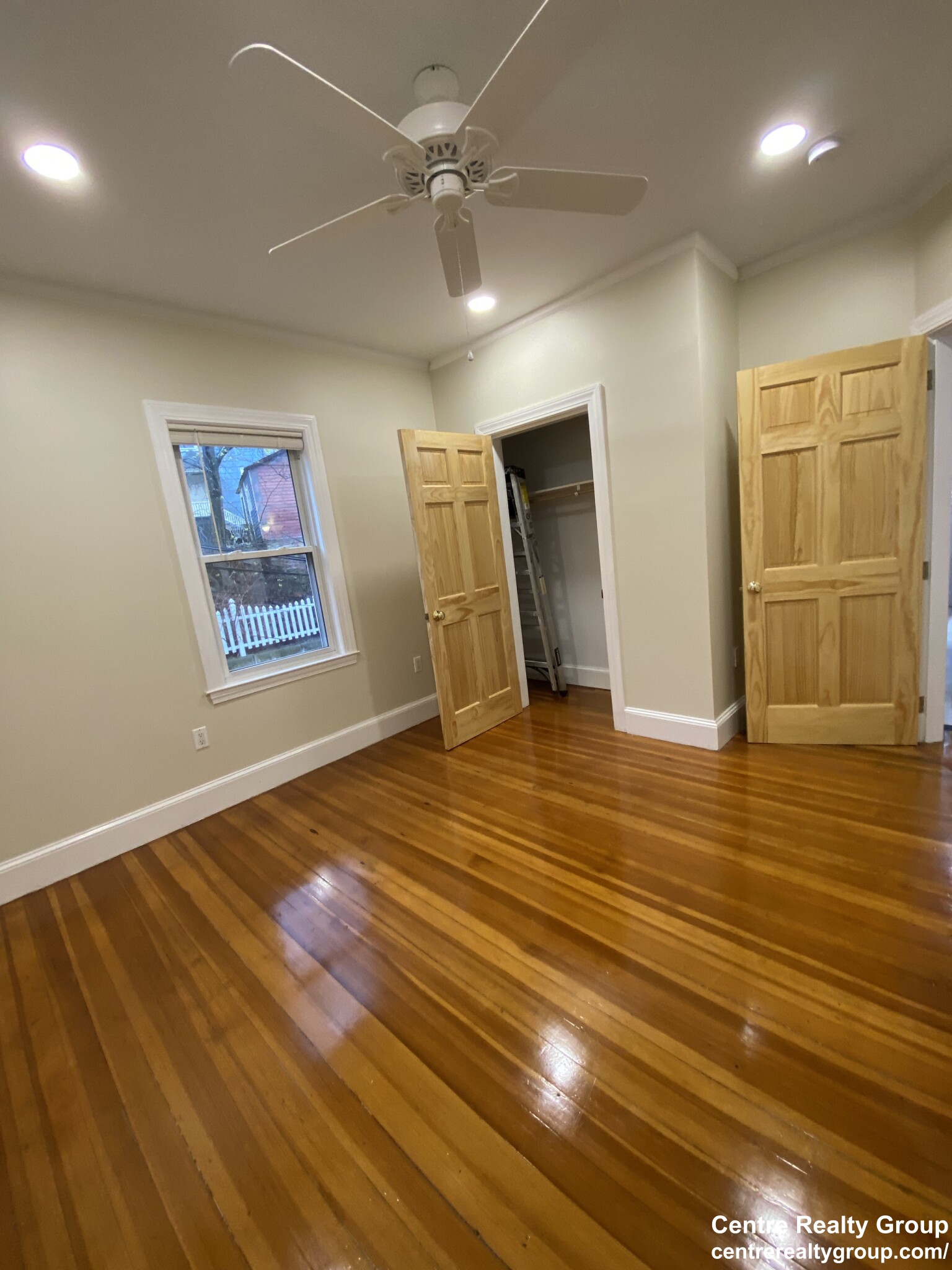 200 Hyde Park Ave, Jamaica Plain