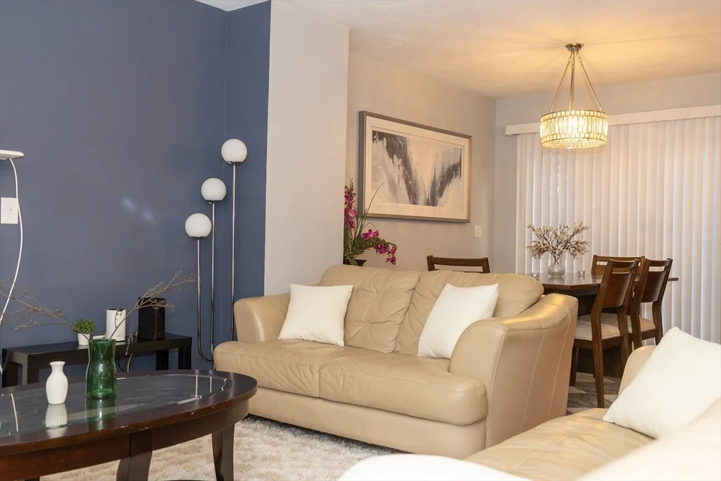 129 Quinapoxet St, Holden