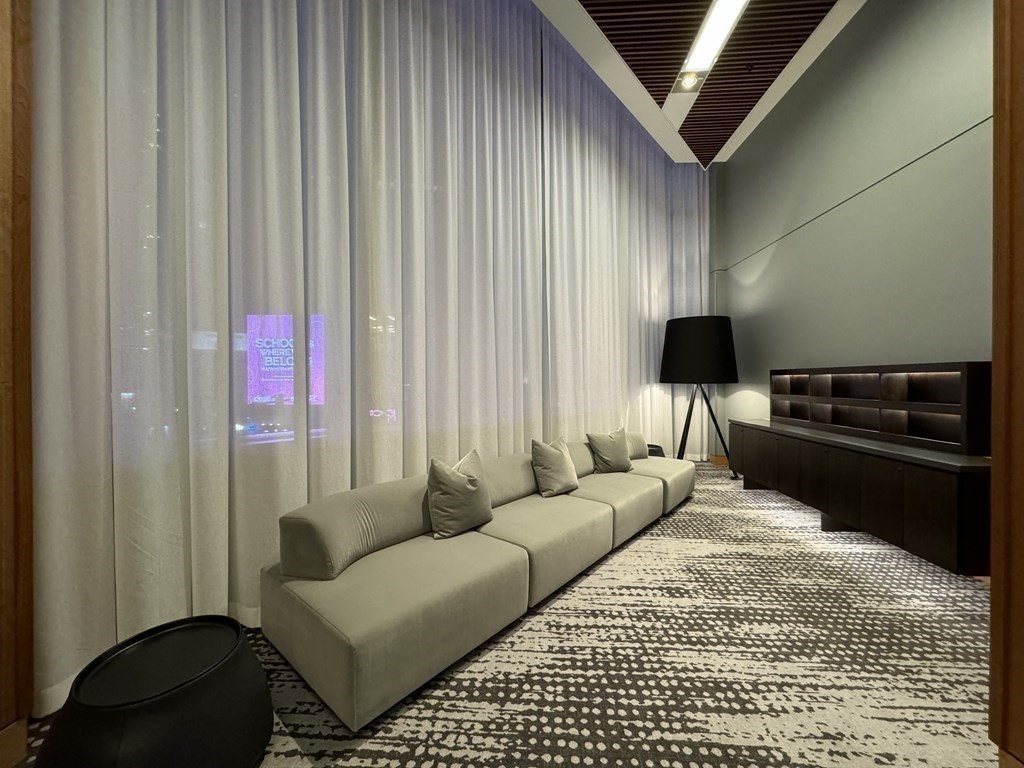 110 Stuart St, Back Bay