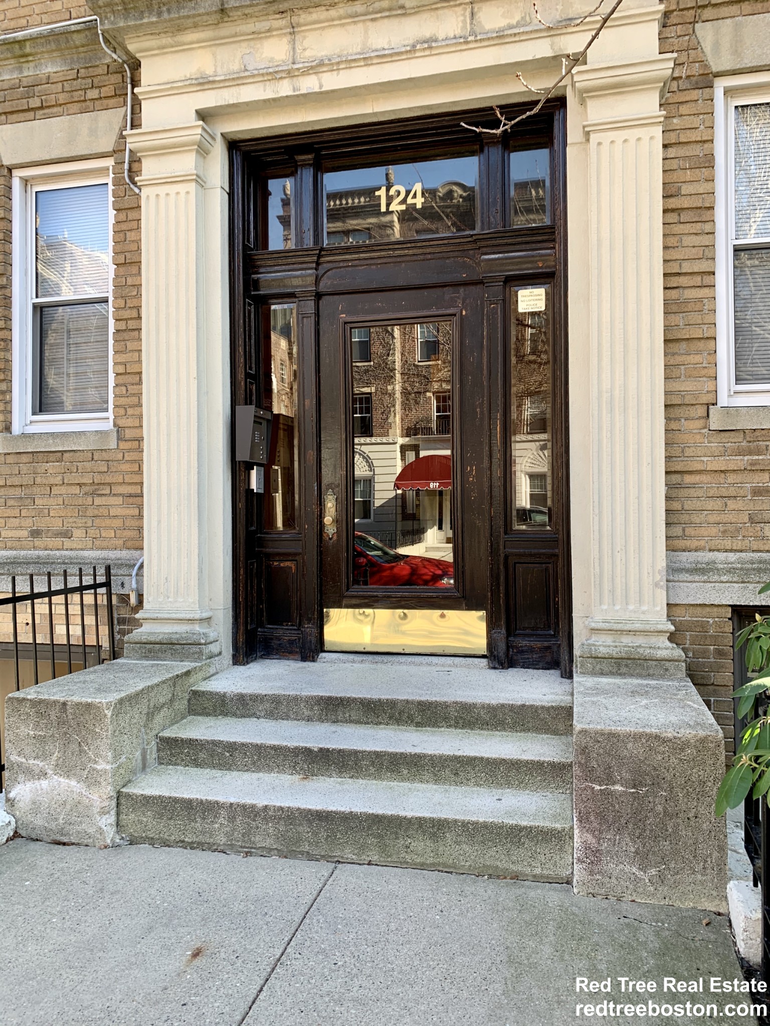 124 Peterborough St, Fenway