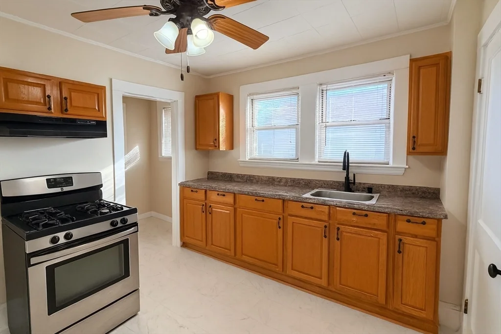 183 Willis Ave, Medford